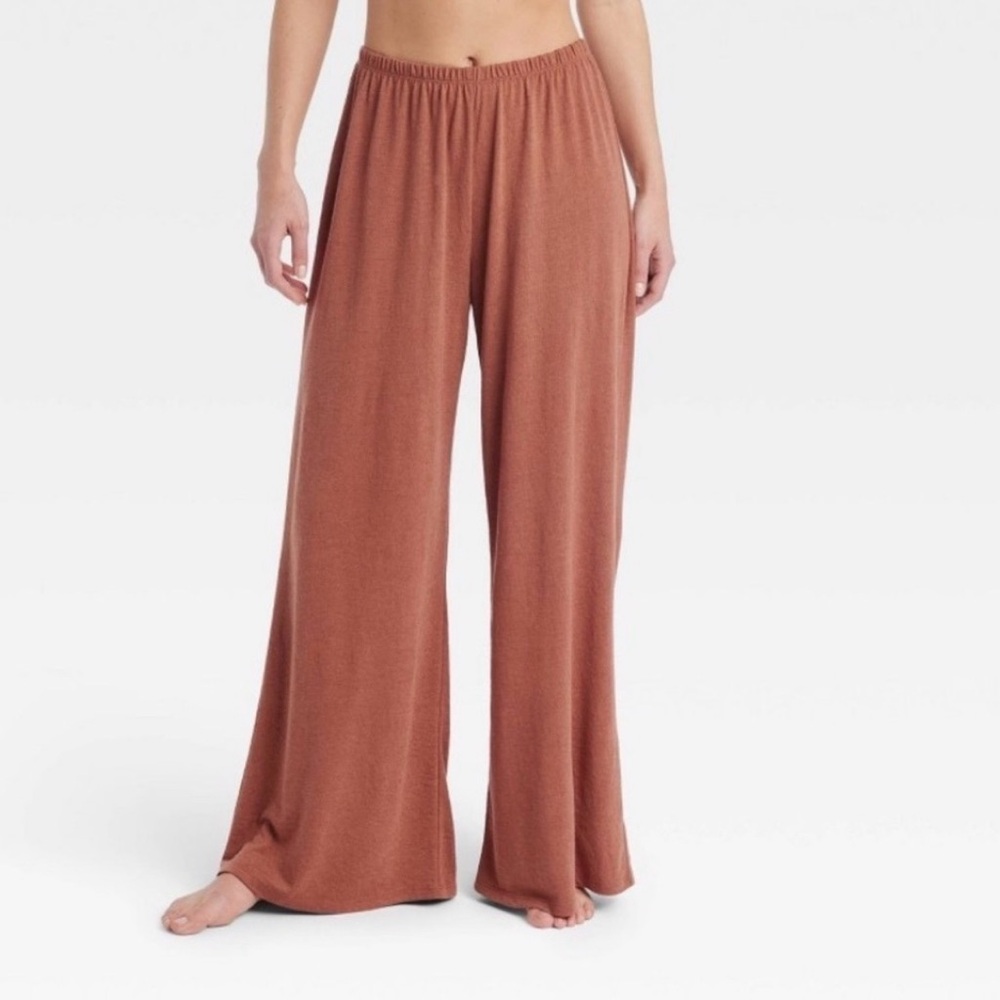Women's Slub Knit Pants - Stars Above™
Brown Size Small